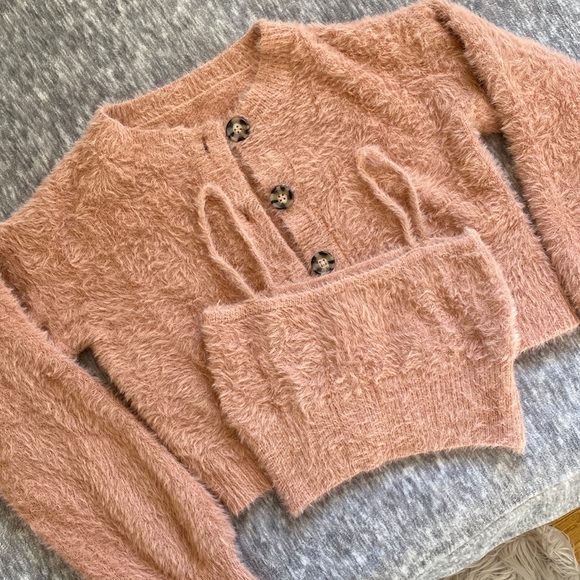 NWOT - Blush Matching Fuzzy Sweater Set - Picture 2 of 7